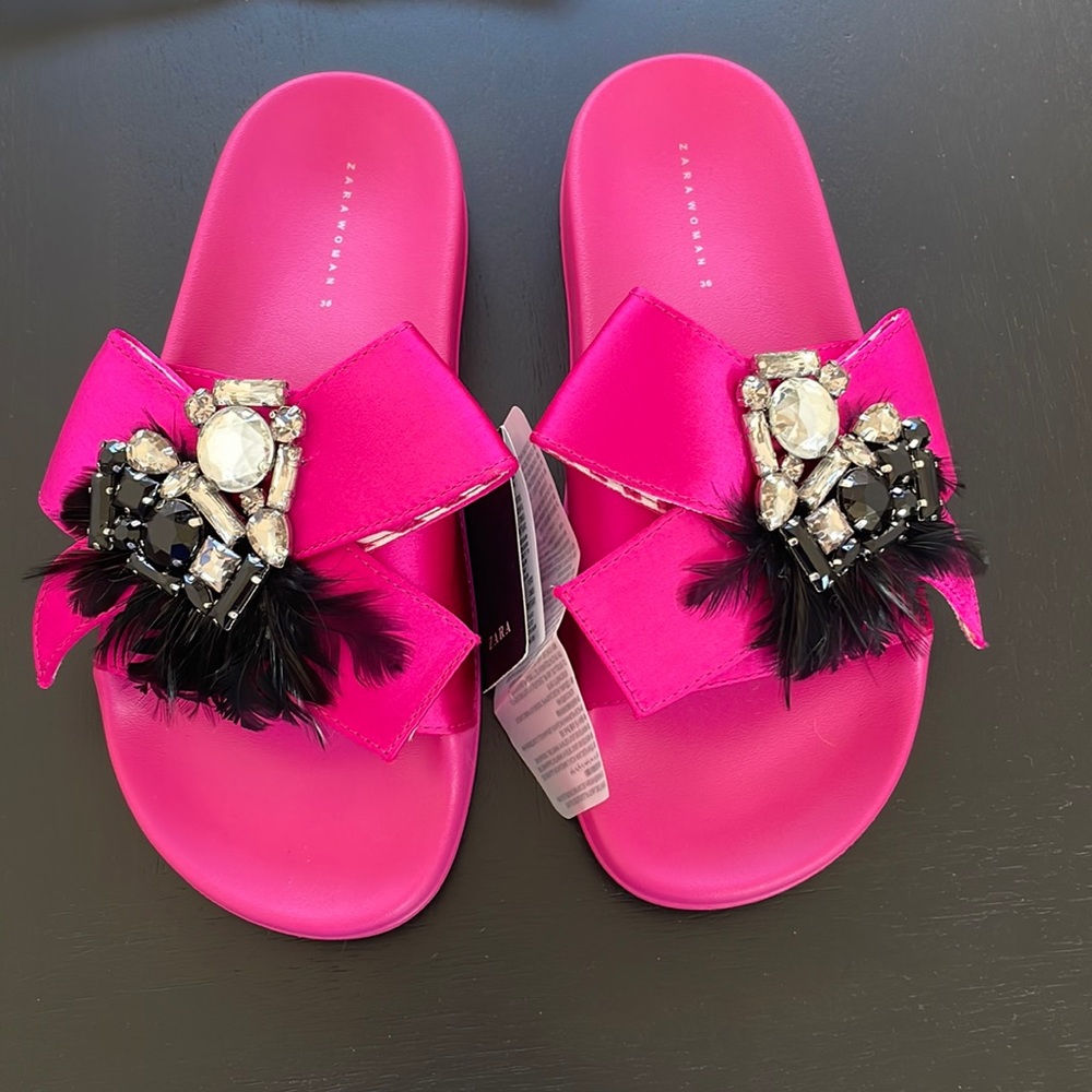 Zara pool pink slides